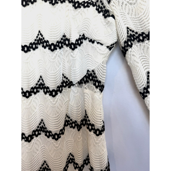 Vintage Y2K Guess Womens Lace Chevron Dress Size 14 Sheer Cocktail Party Event - Picture 4 of 14